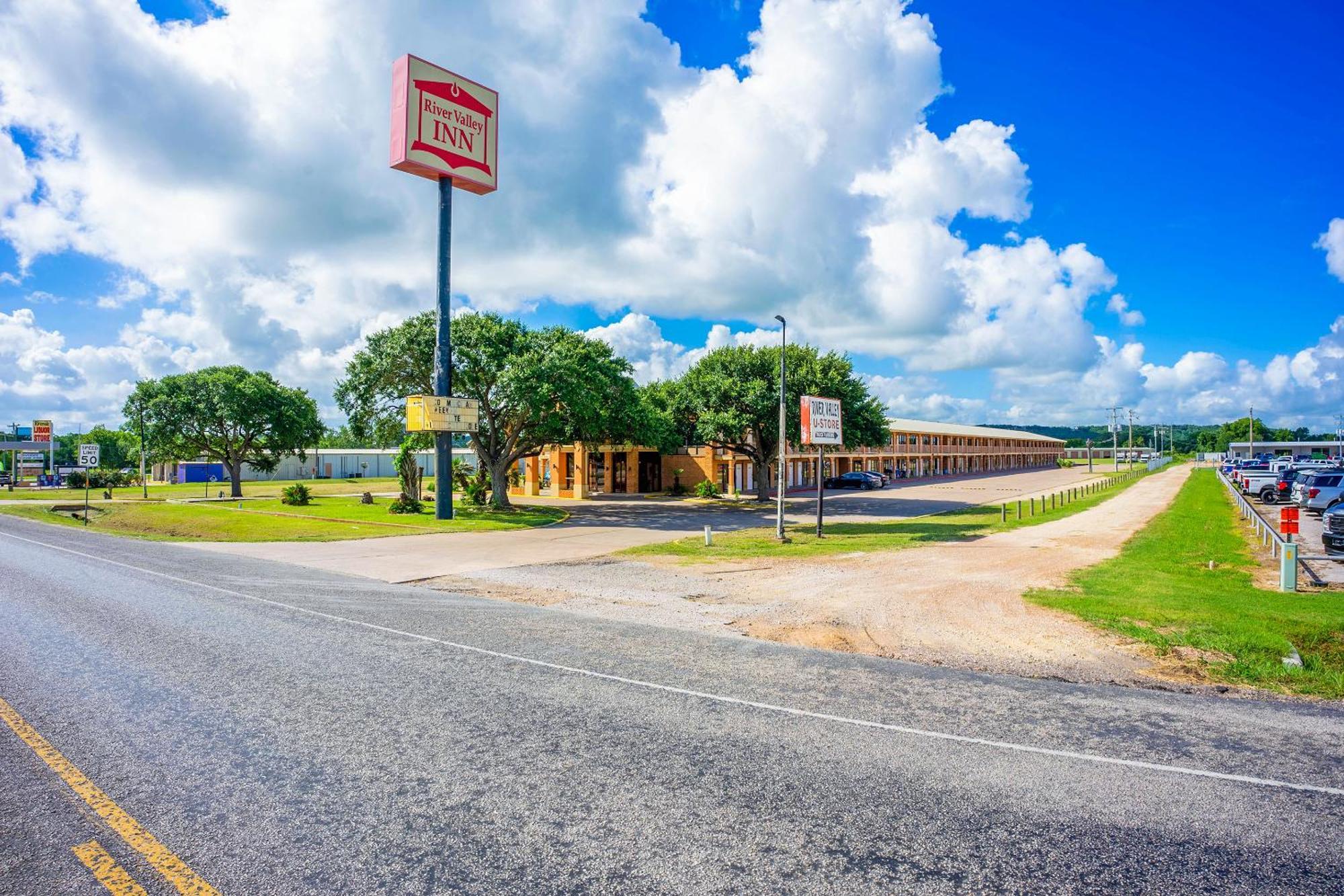 River Valley Motor Inn By Oyo La Grange Texas Exterior foto